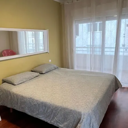 Appartement En 2ª Linea De Playa, Centro De